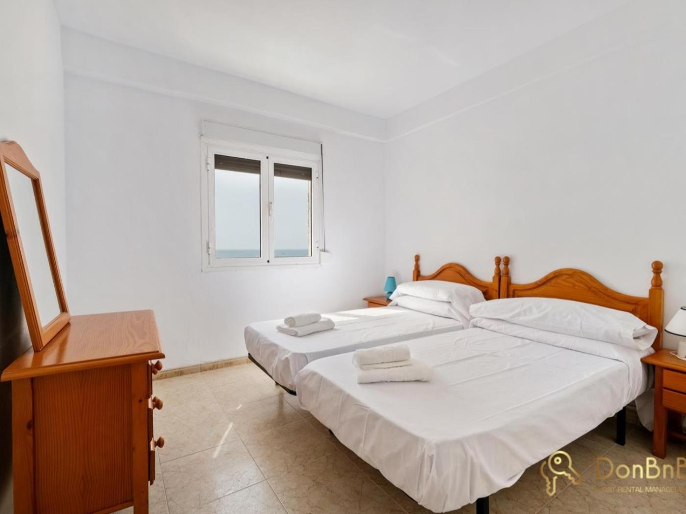 Apartamento Con Piscina En La Primera Linea De Playa De Фуенхірола Номер фото