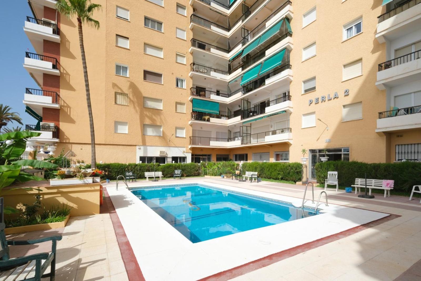 Apartamento Con Piscina En La Primera Linea De Playa De Фуенхірола Екстер'єр фото